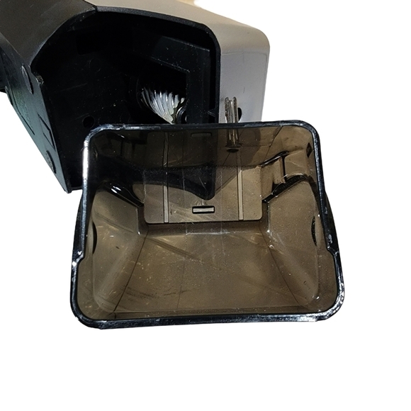 Electric pencil sharpener Elmer's X-ACTO model 19XX 5ft cord - Picture 9 of 11